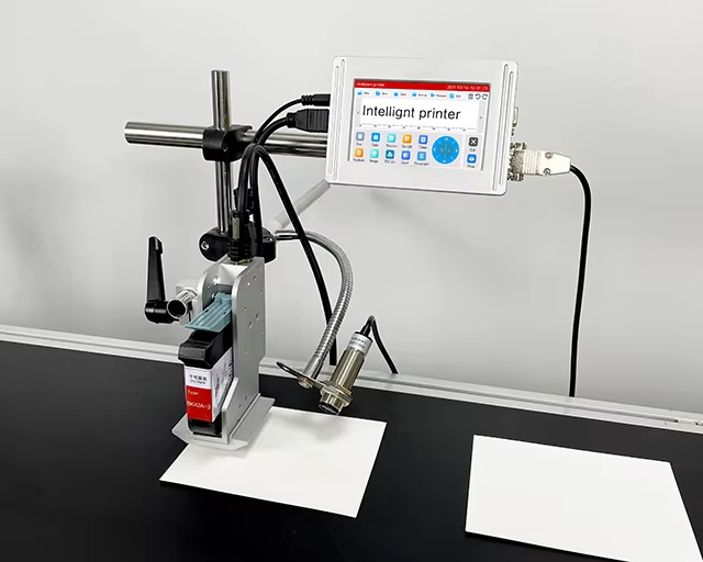 Multilingual Online Inkjet Printer Digital Label Logo Date Batch Number Tij Coding Inkjet Printing Machine